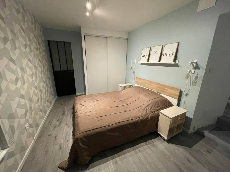 Au Coeur De La Cite Medievale 蒙吕松 外观 照片