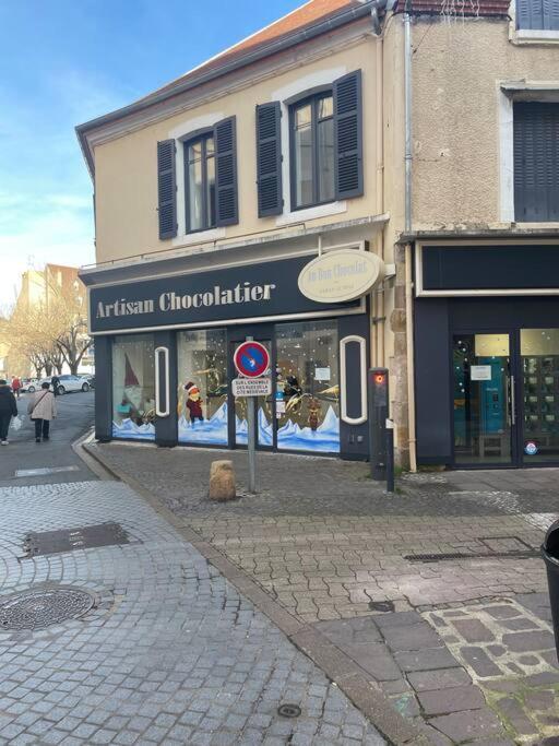 Au Coeur De La Cite Medievale 蒙吕松 外观 照片